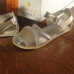 bernie mev sandal